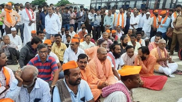 ಬೇಡ ಜಂಗಮರ ಬೃಹತ್ ಸಮಾವೇಶ: ಪ್ರತಿಭಟನಾಕಾರರಿಗೆ ಪೊಲೀಸರ ತಡೆ