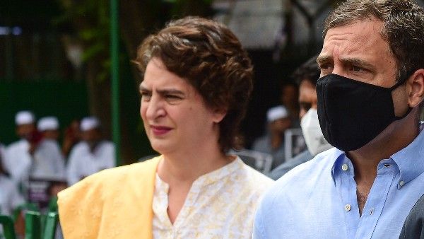 ಇಡಿ ವಿಚಾರಣೆಗೆ ರಾಹುಲ್‌, ಪ್ರಿಯಾಂಕಾ: ಕಾಂಗ್ರೆಸ್‌ ಪ್ರತಿಭಟನೆ