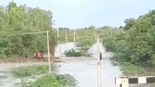 ರಾಯಚೂರಿನಲ್ಲಿ ಭಾರೀ ಮಳೆ; ಜನ-ಜಾನುವಾರುಗಳ ರಕ್ಷಣೆಗೆ ಎನ್‌ಡಿಆರ್‌ಎಫ್ ತಂಡ ಆಗಮನ