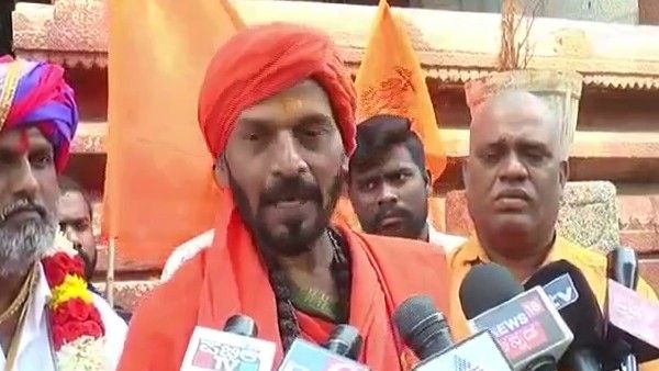 ಶ್ರೀರಂಗಪಟ್ಟಣದಲ್ಲಿ ಮದಕರಿ ನಾಯಕ ಸ್ಮಾರಕ ನಿರ್ಮಾಣಕ್ಕೆ ಕಾಳಿಸ್ವಾಮಿ ಆಗ್ರಹ