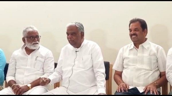 ಸಿದ್ದರಾಮಯ್ಯ ಕ್ಷೇತ್ರಗಳನ್ನು ಹುಡುಕುವ ಅಲೆಮಾರಿ : ಶ್ರೀನಿವಾಸಪ್ರಸಾದ್ ವ್ಯಂಗ್ಯ