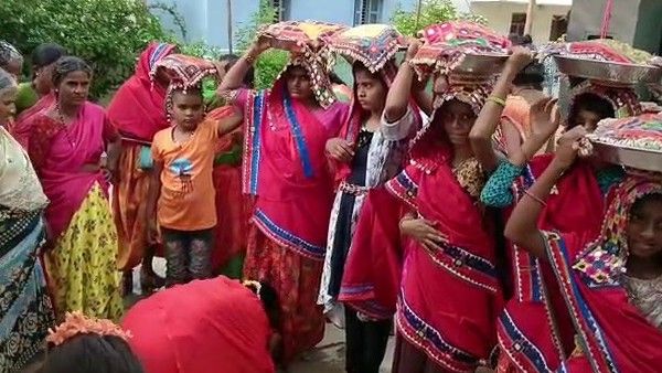 5 ವರ್ಷಗಳಿಗೊಮ್ಮೆ ಕನ್ಯೆಯರಿಗೆ ಕಾಲ್ತೊಳೆಯುವ ಹಬ್ಬ