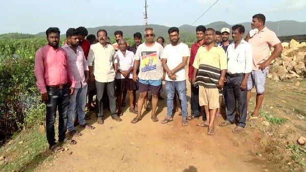 ನೆಲೆ‌ ಕಳೆದುಕೊಳ್ಳುವ ಆತಂಕದಲ್ಲಿ ಕಾರವಾರದ ಮೀನುಗಾರರು!