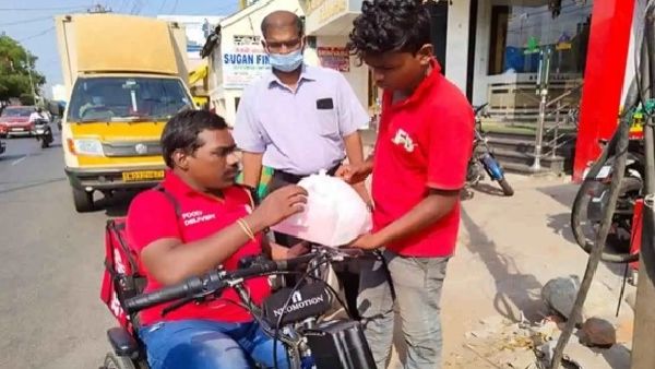ಭಾರತದ ಮೊದಲ ವೀಲ್‌ಚೇರ್ ಆಹಾರ ವಿತರಣಾ ವ್ಯಕ್ತಿ: ಹೃದಯಸ್ಪರ್ಶಿ ಕಥೆ ಕೇಳಿ