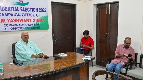 ರಾಷ್ಟ್ರಪತಿ ಚುನಾವಣೆ: ಯಶವಂತ್ ಸಿನ್ಹಾ ಬೆಂಬಲಿಸಿದ ಟಿಆರ್‌ಎಸ್‌