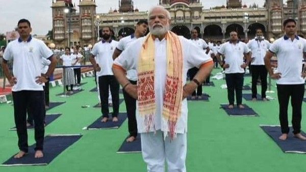 ಯೋಗ ದಿನಾಚರಣೆ 2022; ಯೋಗ ಮಾಡಿದ ರಾಜ್ಯದ ರಾಜಕೀಯ ನಾಯಕರು