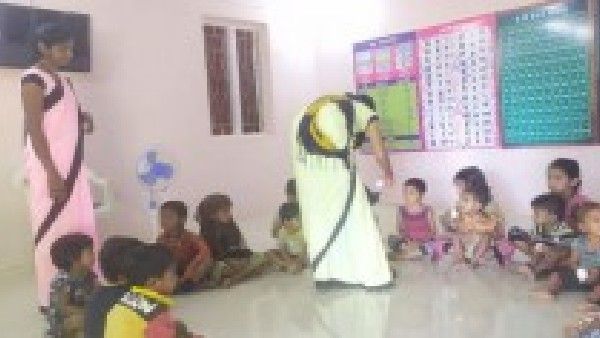 ಅಂಗನವಾಡಿ ಕೇಂದ್ರಗಳಲ್ಲಿ ಫ್ಯಾನ್, ವಿದ್ಯುತ್, ಶೌಚಾಲಯ ಇರಬೇಕು: ಶಿಫಾರಸು