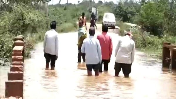 ಉಕ್ಕಿಹರಿಯುತ್ತಿರುವ ತುಂಗಾಭದ್ರಾ: ಹೊನ್ನಾಳಿ, ಹರಿಹರದಲ್ಲಿ‌ ನೂರಾರು ಮಂದಿ ಸ್ಥಳಾಂತರ