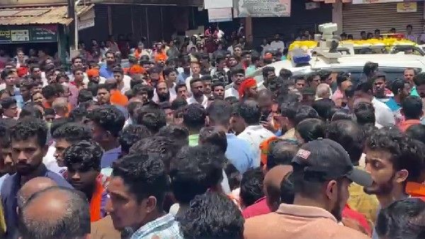 ಬಿಜೆಪಿಯಲ್ಲಿ ಹೊತ್ತಿ ಉರಿದ ಕಾರ್ಯಕರ್ತರ ಆಕ್ರೋಶದ ಬೆಂಕಿ