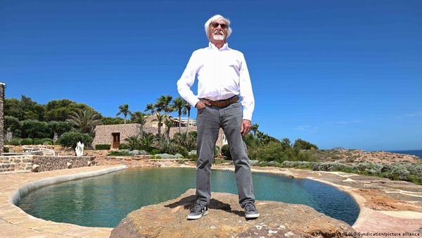 ಮಾಜಿ F1 ಮುಖ್ಯಸ್ಥ ಎಕ್ಲೆಸ್ಟೋನ್ ಮೇಲೆ ಆಸ್ತಿ ವಂಚನೆ ಆರೋಪ