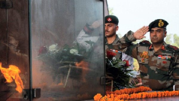 ನೂತನ ರಾಷ್ಟ್ರಪತಿಯಿಂದ ಕಾರ್ಗಿಲ್‌ ಹುತಾತ್ಮರಿಗೆ ನಮನ