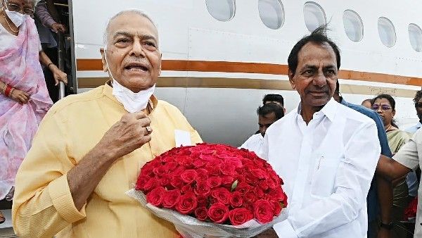 ಮೋದಿ ರ್‍ಯಾಲಿಗೆ ಪರ್ಯಾಯವಾಗಿ ಯಶವಂತ ಸಿನ್ಹಾ ರ್‍ಯಾಲಿ ಆಯೋಜಿಸಿದ ಕೆಸಿಆರ್