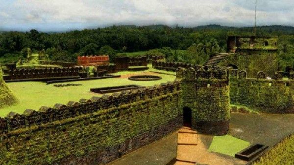 ಪುರಾತನ ಕೋಟೆ, ಹಸಿರು ಹೊದಿಕೆ, ಅದ್ಭುತ ವಾಸ್ತುಶಿಲ್ಪ- ಇದು ಉ.ಕ.ದ ಮೀರ್ಜನ್