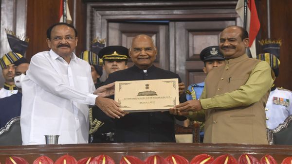Fact check: ಬೀಳ್ಕೊಡುಗೆ ಸಮಾರಂಭದಲ್ಲಿ ರಾಷ್ಟ್ರಪತಿ ಕೋವಿಂದ್ ಕಡೆಗೆ ನೋಡದ ಪ್ರಧಾನಿ?