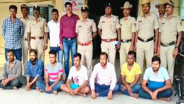 ರಾಮನಗರದಲ್ಲಿ ಅಕ್ರಮ ಬಾಂಗ್ಲಾ ವಲಸಿಗರ ಬಂಧನ, ಮಹಿಳೆ ಪರಾರಿ