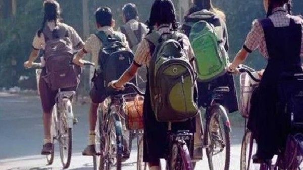 ಶಾಲಾ ಮಕ್ಕಳಿಗೆ ಬೈಸಿಕಲ್, ಶೂ ಮತ್ತು ಸಾಕ್ಸ್ ನೀಡುವಂತೆ ಸಮನ್ವಯ ವೇದಿಕೆ ಮನವಿ