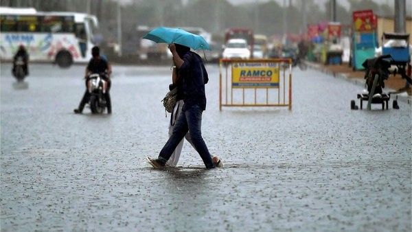 ಕರಾವಳಿ ಜಿಲ್ಲೆಗೆ 'ರೆಡ್ ಅಲರ್ಟ್': ಭಾರಿ ಮಳೆ ಮುನ್ಸೂಚನೆ