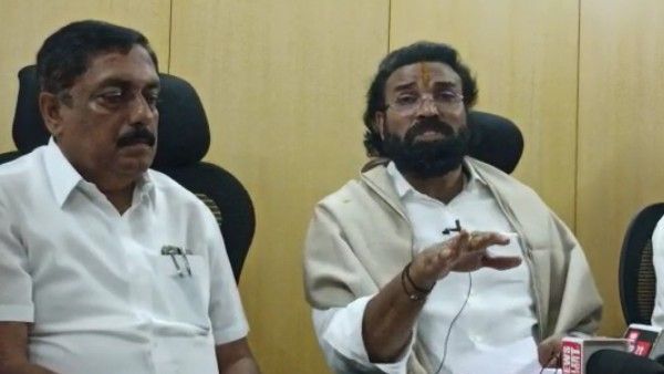 SC-STಮೀಸಲಾತಿ ಹೆಚ್ಚಿಸಿ, ಶೀಘ್ರ ಸಿಹಿಸುದ್ದಿ ಕೊಡುತ್ತೇವೆ: ಸಚಿವ ಶ್ರೀರಾಮುಲು ಭರವಸೆ