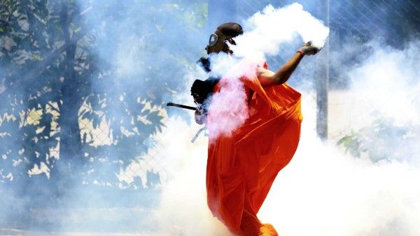 ಶ್ರೀಲಂಕಾದಲ್ಲಿ ಅಧ್ಯಕ್ಷ ಗೋಟಬಯ ರಾಜಪಕ್ಸೆ ಮನೆಗೆ ನುಗ್ಗಿದ ಪ್ರತಿಭಟನಾಕಾರರು!