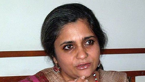 2002ರ ಗಲಭೆ: ಸರ್ಕಾರ ಉರುಳಿಸುವ ಸಂಚಿನಲ್ಲಿ ಅಹ್ಮದ್ ಪಟೇಲ್‌ಗೆ ಸೆತಲ್ವಾಡ್ ಸಾತ್