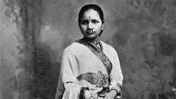 ದೇಶದ ಮೊದಲ ಮಹಿಳಾ ವೈದ್ಯೆ ಆನಂದಿಬಾಯಿ; ಅಲ್ಪಾಯುವಾದರೂ ಹೆಗ್ಗಳಿಕೆ ಆಲದಮರದಷ್ಟು