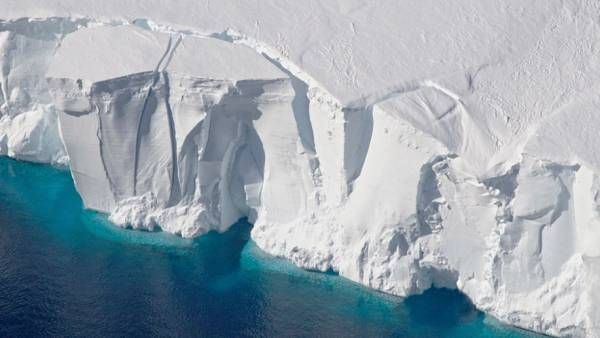 ವೇಗವಾಗಿ ಕರಗುತ್ತಿರುವ ವಿಶ್ವದ ಅತಿದೊಡ್ಡ ಮಂಜುಗಡ್ಡೆ: ಸಕಲ ಜೀವರಾಶಿಗಿದೆ ಅಪಾಯ!