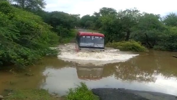 ಚಾಮರಾಜನಗರದಲ್ಲಿ ಮಳೆ; ಗೋಪಿನಾಥಂ ಸೇತುವೆ ಜಲಾವೃತ