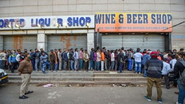 Just in: 500 ಮದ್ಯದಂಗಡಿ ತೆರೆಯಲಿರುವ ದೆಹಲಿ ಸರ್ಕಾರ