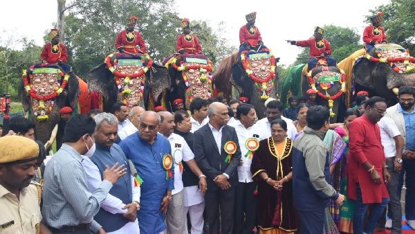 ಗಜಪಯಣಕ್ಕೆ ಚಾಲನೆ; ಕಾಡಿನಿಂದ ನಾಡಿಗೆ ಹೊರಟ ದಸರಾ ಆನೆಗಳು