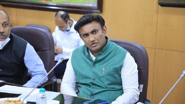 ನಮ್ಮ ಕ್ಲಿನಿಕ್ ಲೋಗೊ ವಿನ್ಯಾಸ ಮಾಡಲು ನಾಗರಿಕರಿಗೆ ಅವಕಾಶ ನೀಡಿದ ಸರ್ಕಾರ