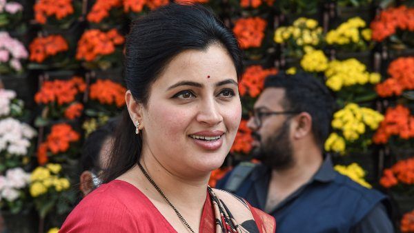 Breaking: ಹನುಮಾನ್ ಚಾಲೀಸ ವಿವಾದ: ರಾಣಾ ದಂಪತಿ ಜಾಮೀನು ರದ್ದು ಅರ್ಜಿ ವಜಾ