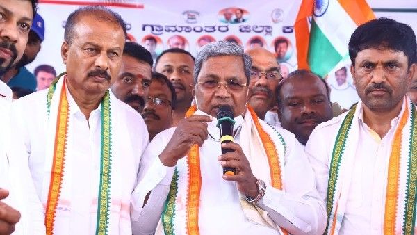 ಹರ್‌ ಘರ್ ತಿರಂಗ ಬಿಜೆಪಿ ನಾಟಕ, ತ್ರಿವರ್ಣ ಧ್ವಜವನ್ನು ಸಾವರ್ಕರ್ ವಿರೋಧಿಸಿದ್ದರು: ಸಿದ್ದರಾಮಯ್ಯ ಟೀಕೆ