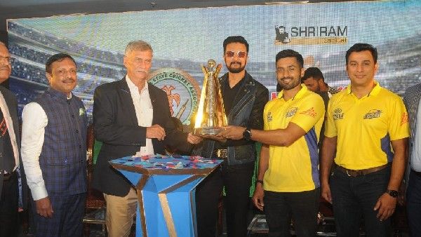 ಮಹಾರಾಜ ಟಿ-20 ಕ್ರಿಕೆಟ್ ಟೂರ್ನಿ ಕಪ್‌ ಅನಾವರಣಗೊಳಿಸಿದ ಕಿಚ್ಚ ಸುದೀಪ್‌