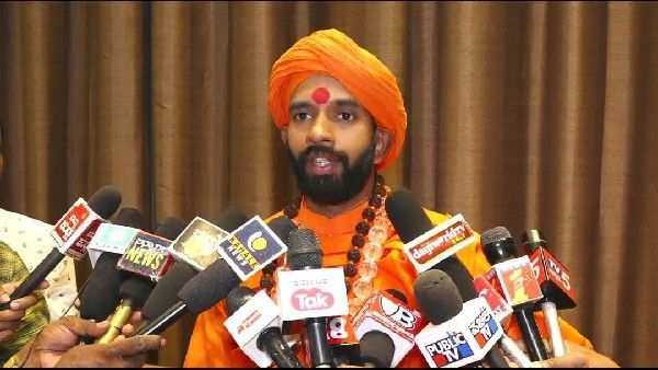 ರಾಜ್ಯದ ಬಿಲ್ಲವ ಸಚಿವರು ಬ್ರಾಹ್ಮಣಶಾಹಿಗಳ ದಾಸರಾಗಿದ್ದಾರೆ; ಮಂಗಳೂರಿನಲ್ಲಿ ಪ್ರಣವಾನಂದ ಶ್ರೀ ಕಿಡಿ