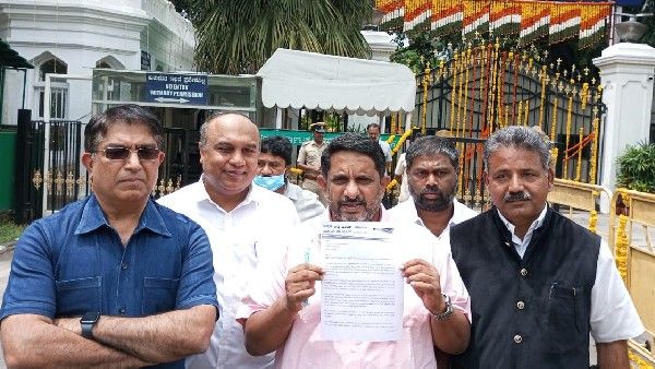 ಬಿಜೆಪಿ, ಕಾಂಗ್ರೆಸ್ ಜೆಡಿಎಸ್ ಪಕ್ಷಗಳು ರೈತರನ್ನು ಮರೆತಿವೆ: ಎಎಪಿ ಆರೋಪ