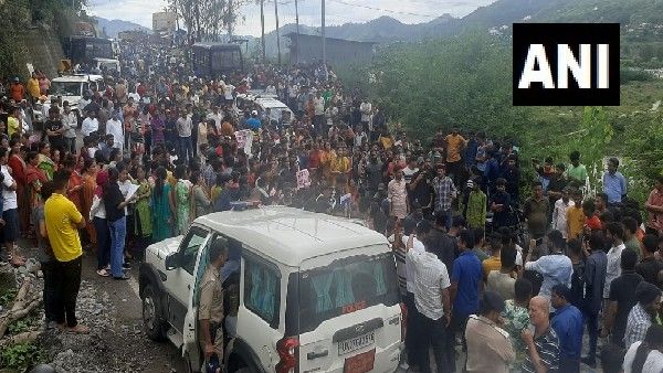 ಉತ್ತರಾಖಂಡ; ರಿಸೆಪ್ಷನಿಸ್ಟ್ ಹತ್ಯೆ, ಅಂತ್ಯಕ್ರಿಯೆಗೆ ಒಪ್ಪದ ಕುಟುಂಬ