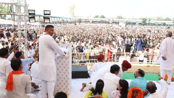 ಶೂ ಎಸೆದು ಮುಖ್ಯಮಂತ್ರಿ ಆಗುವುದಾದರೇ ಅದನ್ನೇ ಮಾಡಲಿ; ರಾಜಸ್ಥಾನದ ಸಚಿವ