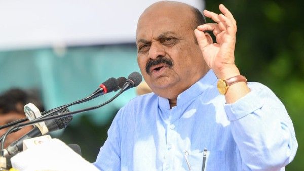 ಕಲ್ಯಾಣ ಕರ್ನಾಟಕದ ಅಮೃತ ಮಹೋತ್ಸವ: ಕಲಬುರಗಿಯಲ್ಲಿ ಸಿಎಂ ಧ್ವಜಾರೋಹಣ