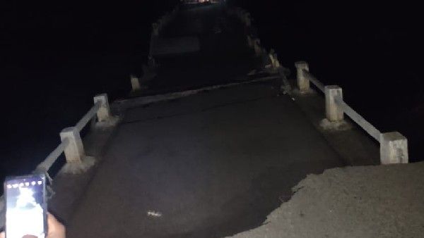 ಚಿತ್ರದುರ್ಗ ಜಿಲ್ಲೆಯ ಸುವರ್ಣಮುಖಿ ನದಿಗೆ ಕಟ್ಟಿದ್ದ ಸೇತುವೆ ಕುಸಿತ