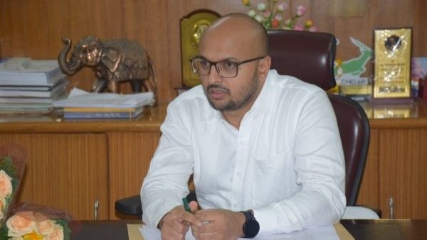 ಅಲ್ಪಸಂಖ್ಯಾತ ಇಲಾಖೆಯ ಯೋಜನೆಗಳ ಜಾಗೃತಿ ಮೂಡಿಸಿ: ಧಾರವಾಡ ಡಿಸಿ