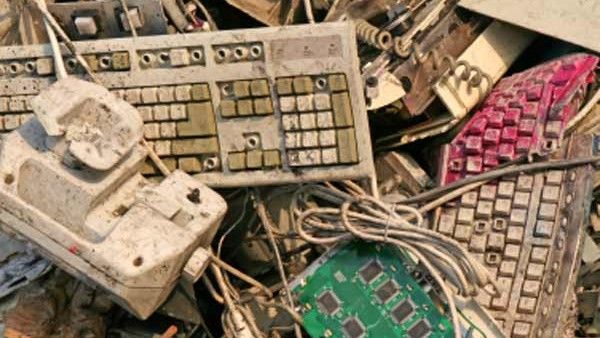 ಇ-ಕಸಕ್ಕೆ ಪ್ರತ್ಯೇಕ ಸ್ಥಳ ಇದ್ದರೂ ಒಣಕಸದ ಜೊತೆ ಸೇರಿಸುವ ಬೆಂಗಳೂರಿಗರು; ಕಾರಣ ಏನು?