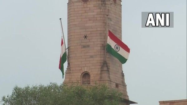 ರಾಣಿ 2ನೇ ಎಲಿಜಬೆತ್ ಗೌರವಾರ್ಥ ದೇಶಾದ್ಯಂತ ಶೋಕಾಚರಣೆ