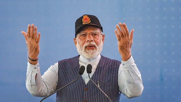 8 ವರ್ಷಗಳಲ್ಲಿ ಬಡವರಿಗೆ 3 ಕೋಟಿ ಮನೆಗಳ ನಿರ್ಮಾಣ: ಪಿಎಂ ಮೋದಿ