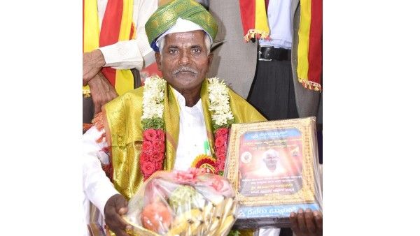 ತಾವೇ ಬೆಳೆಸಿದ್ದ ಮರದಲ್ಲೆ ನೇಣಿಗೆ ಶರಣಾದ ಪರಿಸರ ಪ್ರೇಮಿ ಸಾಲುಮರದ ವೀರಾಚಾರಿ!