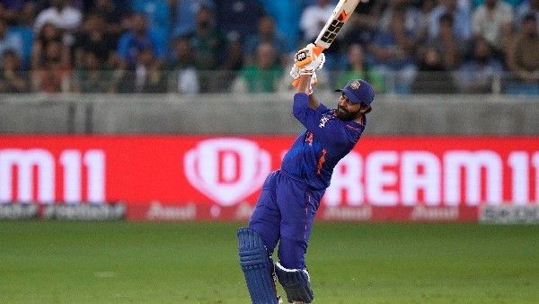 ಏಷ್ಯಾಕಪ್ 2022: ಗಾಯಗೊಂಡ ರವೀಂದ್ರ ಜಡೇಜಾ ಟೂರ್ನಿಯಿಂದ ಹೊರಕ್ಕೆ, ಅಕ್ಷರ್ ಪಟೇಲ್‌ಗೆ ಸ್ಥಾನ