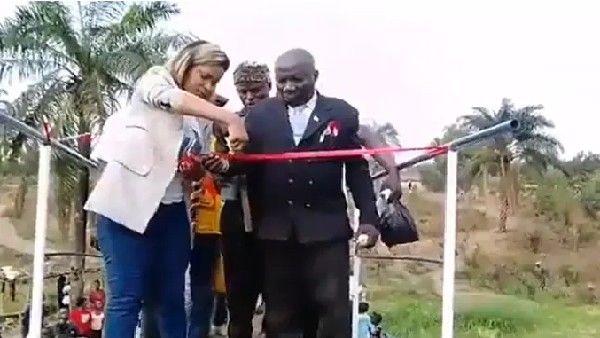 ವಿಡಿಯೋ: ಕಾಂಗೋದಲ್ಲಿ ಉದ್ಘಾಟನೆಯ ವೇಳೆ ಕುಸಿದ ಸೇತುವೆ: ನೆಟ್ಟಿಗರ ಅಪಹಾಸ್ಯ