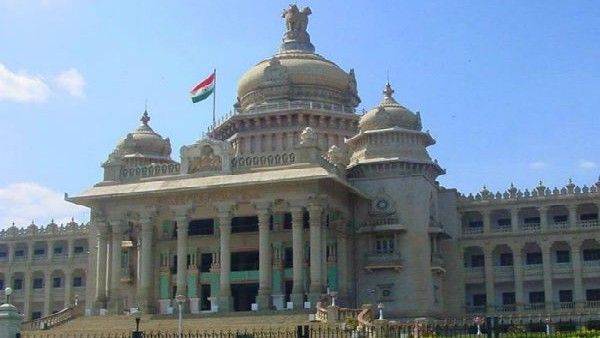 ಹೊರಗುತ್ತಿಗೆ ಸಿಬ್ಬಂದಿಗೆ ಕನಿಷ್ಠ ವೇತನ ನಿಗದಿ; ಯಾರಿಗೆ ಎಷ್ಟು ಸಂಬಳ? 