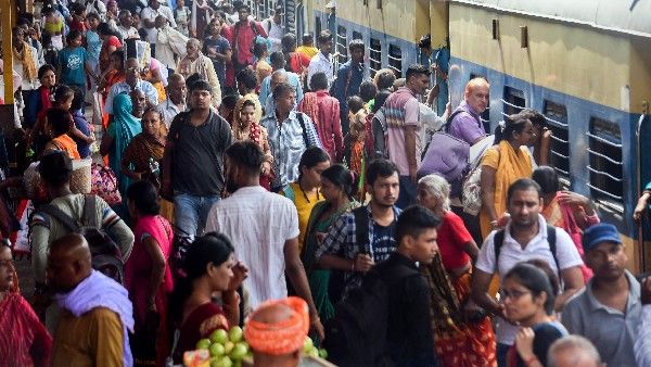 ದೀಪಾವಳಿ ವಿಶೇಷ: ಗೋರಖ್‌ಪುರ- ಕೊಯಮತ್ತೂರು ನಡುವೆ 2 ವಿಶೇಷ ರೈಲು; ಇಲ್ಲಿದೆ ವೇಳಾಪಟ್ಟಿ