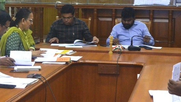 ರಸಗೊಬ್ಬರ, ಬೀಜಗಳ ಅಭಾವ ಸೃಷ್ಟಿಸಿದರೆ ಸೂಕ್ತ ಕ್ರಮ; ಬಾಗಲಕೋಟೆ ಜಿಲ್ಲಾಧಿಕಾರಿ ಎಚ್ಚರಿಕೆ