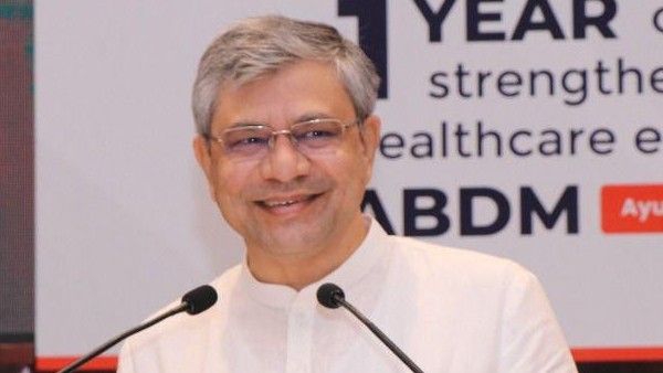 ಹುಬ್ಬಳ್ಳಿ-ದೆಹಲಿ ಹೊಸ ರೈಲಿಗೆ ಚಾಲನೆ ನೀಡಲಿರುವ ರೈಲ್ವೆ ಸಚಿವ ಅಶ್ವಿನಿ ವೈಷ್ಣವ್